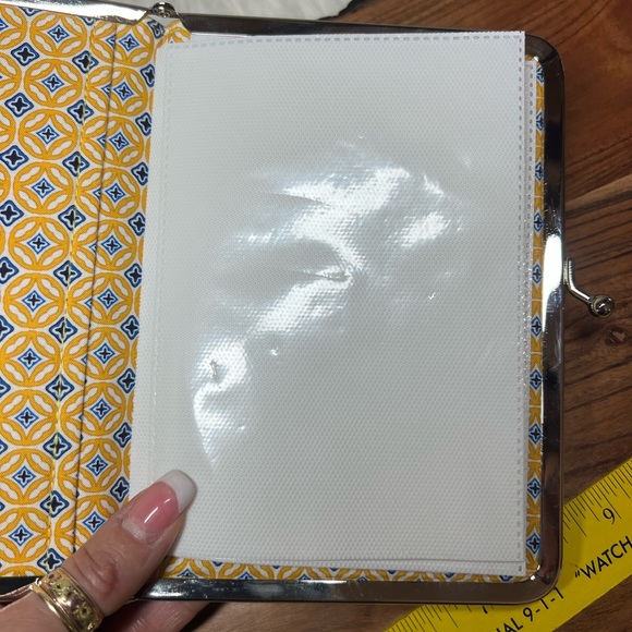 Vera Bradley Retired Riviera Blue Hugs N Kisses - Picture 17 of 17